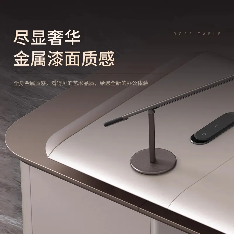 Modern Executive Desk and Chai - Office Tech Management 评论和价格
